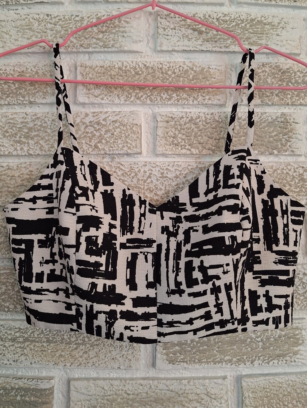 Crop Cami - Structured with Zipper - Alt Summer - Black and White size Small